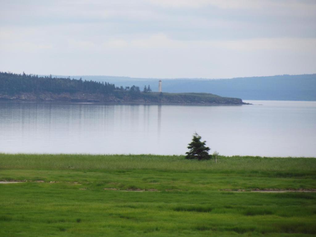 Shepody Bay Inn Hopewell Cape Exterior foto